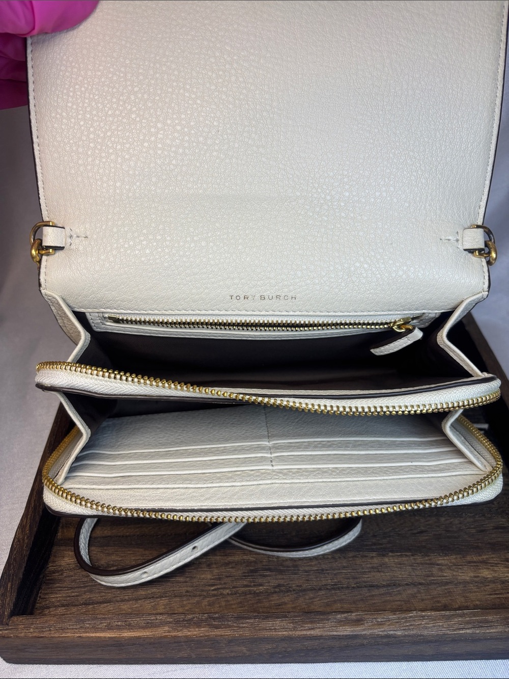 Tory Burch Cream Pebbled Leather Crossbody with Logo - Picture 6 of 7